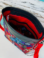 Load image into Gallery viewer, Vampire show crossbody
