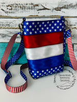 Load image into Gallery viewer, Seatbelt crossbody
